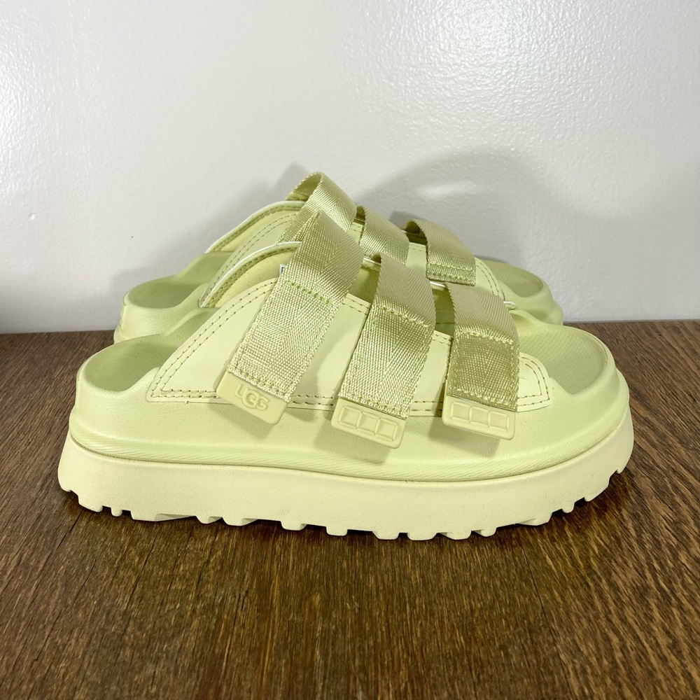 New Ugg Goldenglow Slide Sandal Women’s Various Sizes Golden Apple